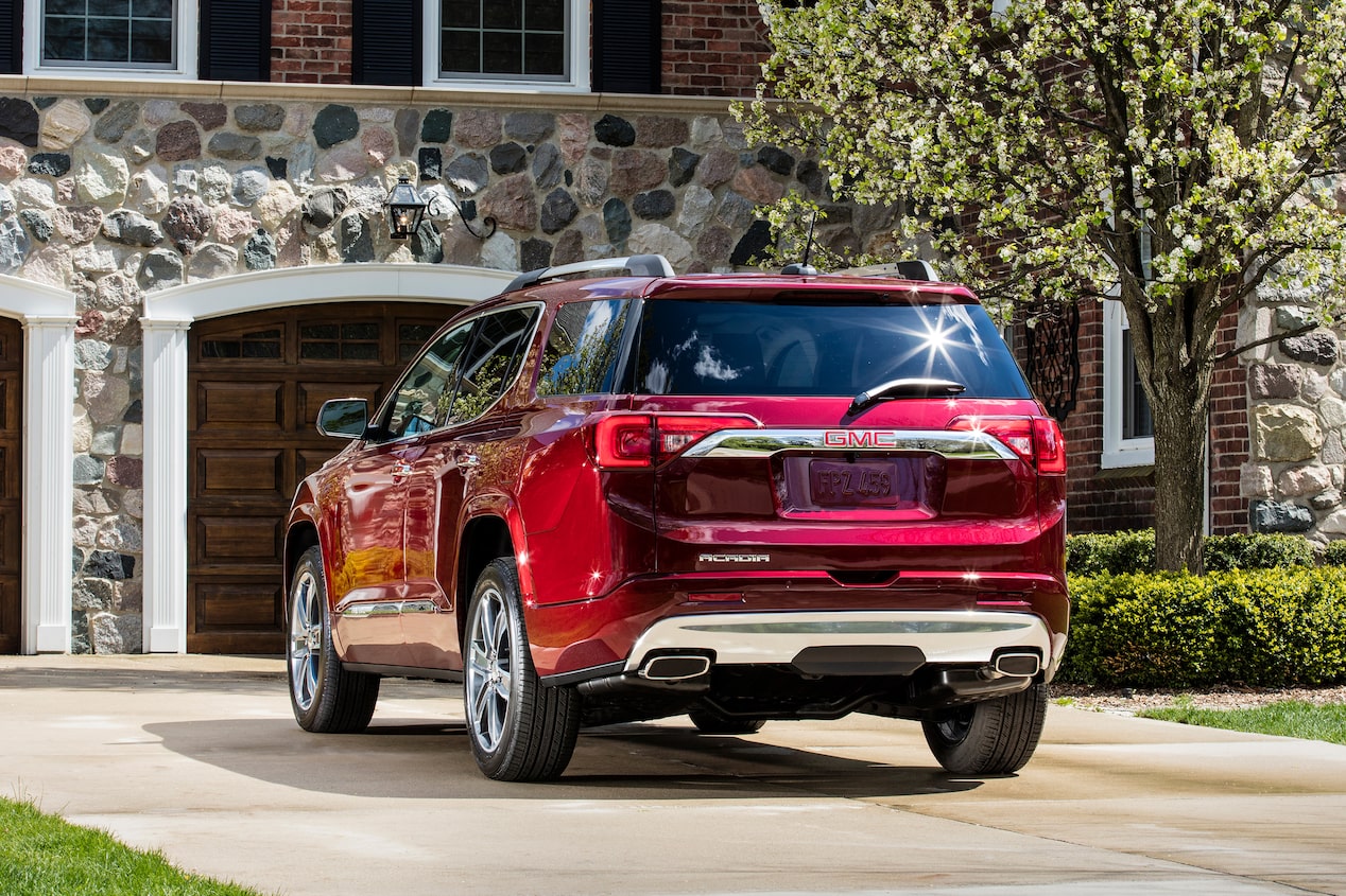 Rear Seat Reminder Safety Feature in 2017 Acadia GMC Life