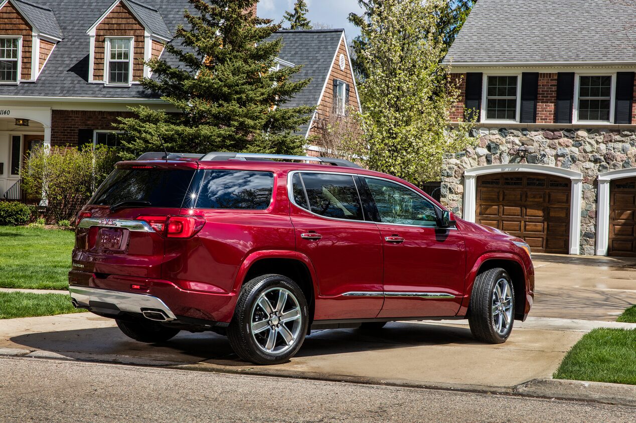 Rear Seat Reminder Safety Feature in 2017 Acadia GMC Life