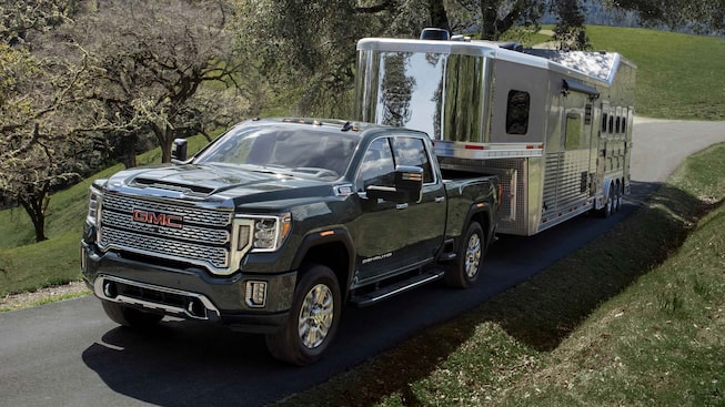 2022 GMC Sierra Heavy Duty POWERFUL ENGINES & TRANSMISSIONS