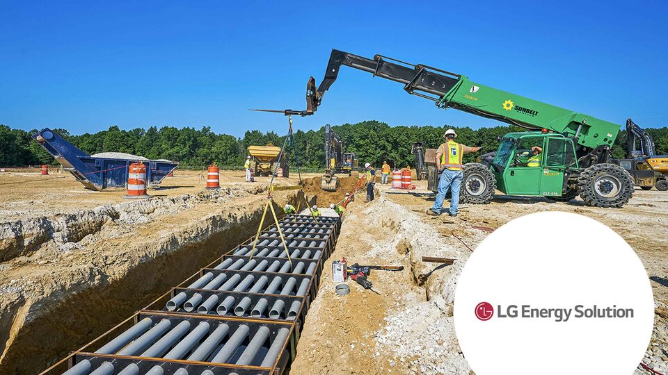 GM Collaboration with LG Energy Solution: Construction Workers on Site
