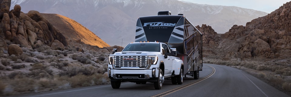 2020 Guide to Trailering and Towing Masthead Image