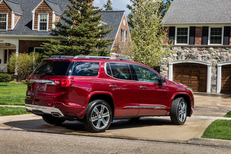 GMC life acadia rear seat reminder parked home.