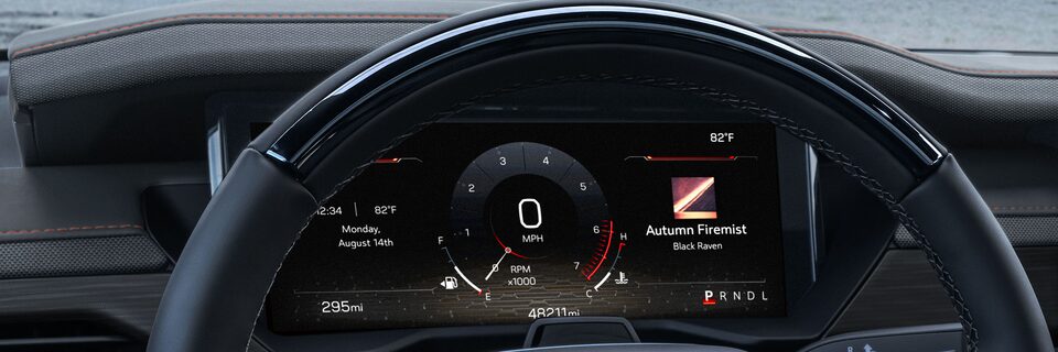 Close-up of the Drivers Dashboard Displaying Super Cruise in the GMC Acadia