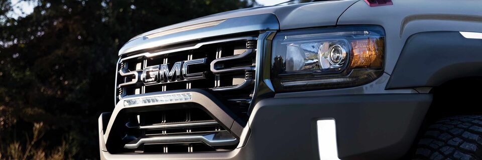 GMC Canyon AT4 Concept Close-Up of Grille