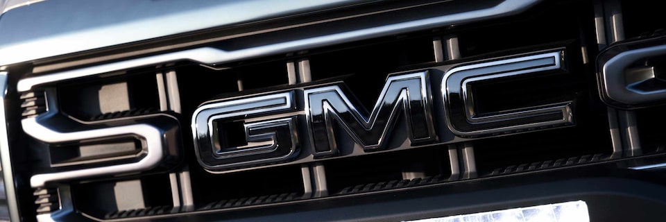 GMC logo on the Canyon AT4