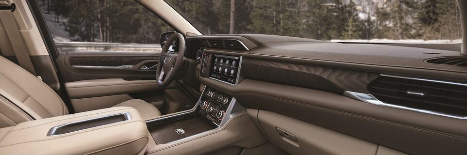 2021 GMC Yukon Full-Size SUV front dashboard passenger view