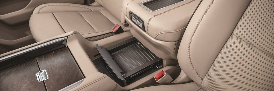 2021 GMC Yukon Full-Size SUV power sliding center console