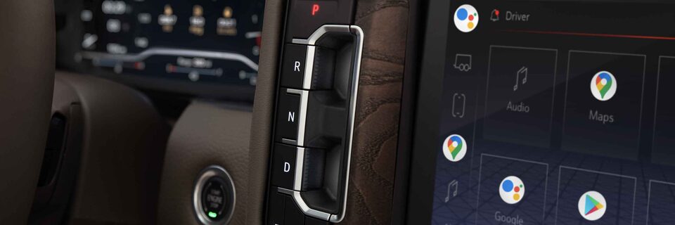 GMC INFOTAINMENT WITH GOOGLE BUILT-IN COMPATIBILITY OFFERS A SEAMLESS, HANDS-FREE DRIVING EXPERIENCE