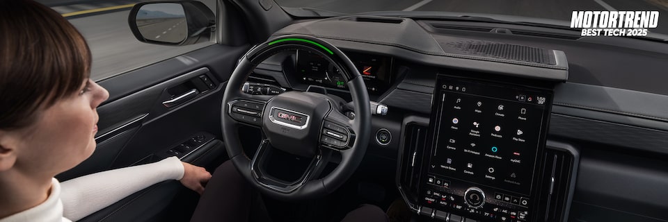 HOW TO EXPERIENCE HANDS-FREE DRIVING WITH SUPER CRUISE