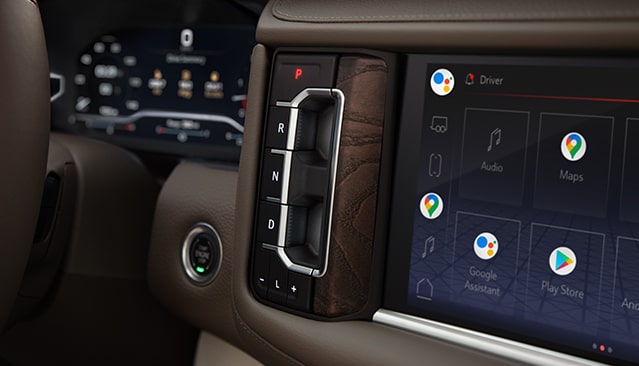 GMC INFOTAINMENT WITH GOOGLE BUILT-IN COMPATIBILITY OFFERS A MORE SEAMLESS, HANDS-FREE DRIVING EXPERIENCE