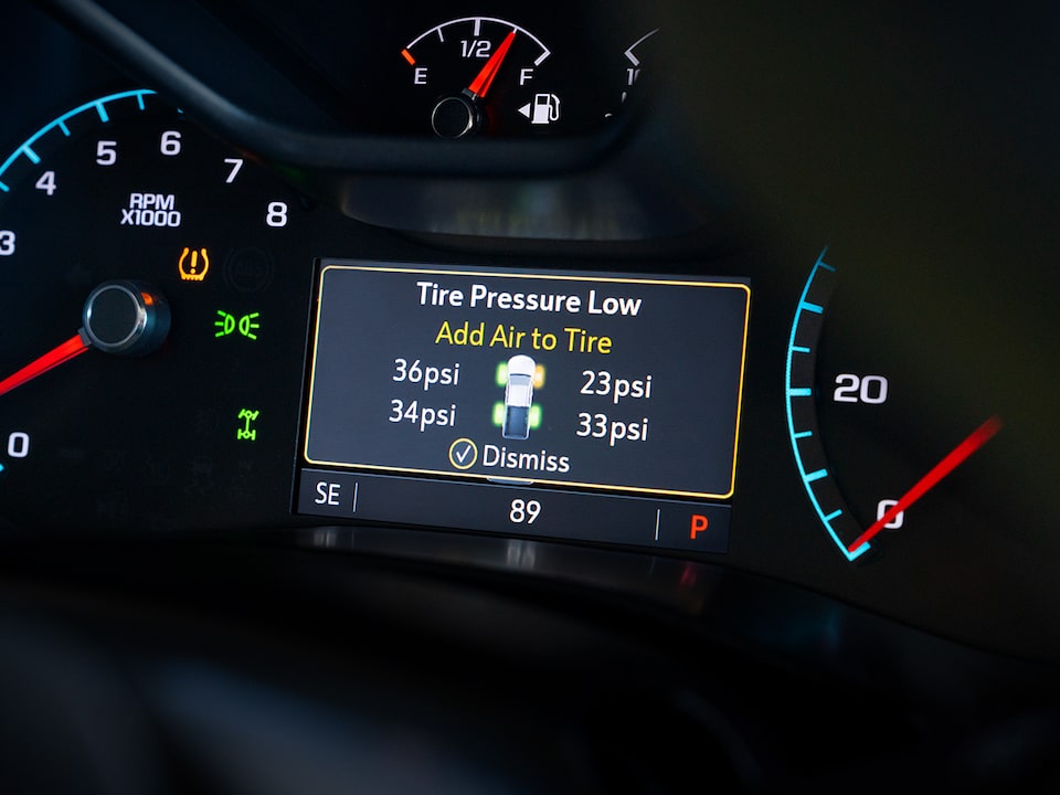 A TMPS Sensor Page with a Close-up of the Vehicles Monitor for Speed and Gas