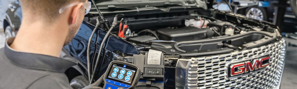 ACDelco Gold Battery being installed by a Certified Service technician