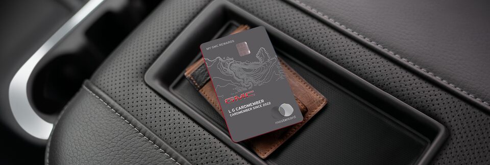 2023-GMC-myrewardscard-hero