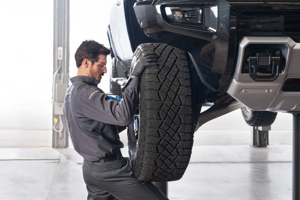Man working vehicle service