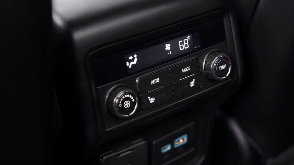 Interior Features 2020 Gmc Acadia At4 Mid Size Suv