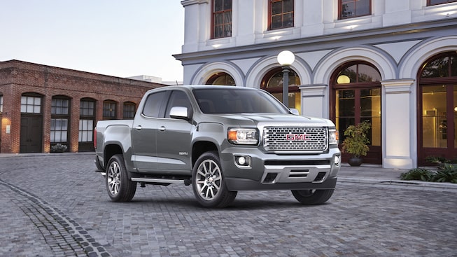 Photos & Videos | 2020 GMC Canyon Denali | Luxury Truck Photos & Videos | 2020 GMC Canyon Denali | Luxury Truck