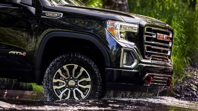 Exterior Features | 2020 GMC Sierra 1500 AT4 | Off-road Truck Exterior Features | 2020 GMC Sierra 1500 AT4 | Off-road Truck