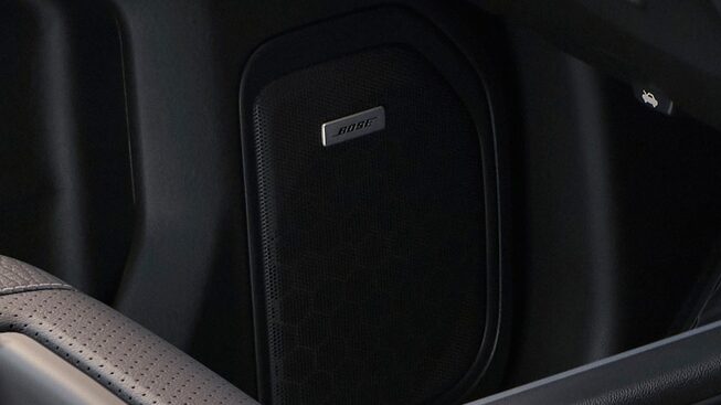 Interior Features | 2020 GMC Sierra 1500 AT4 | Off-road Truck Interior Features | 2020 GMC Sierra 1500 AT4 | Off-road Truck