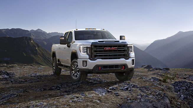 Exterior de la parrilla del camión todoterreno GMC Sierra HD AT4 2020