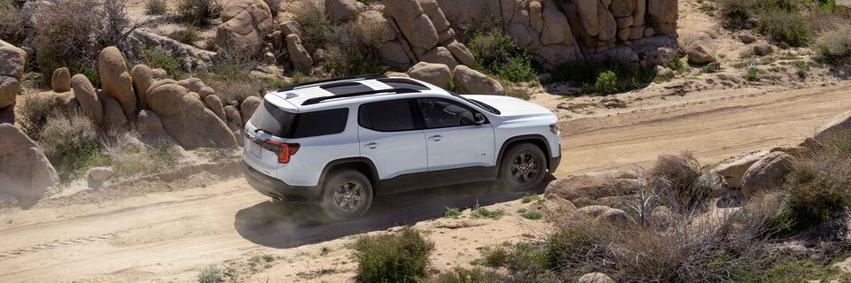 2021 GMC Acadia AT4 Off-Road SUV Side View