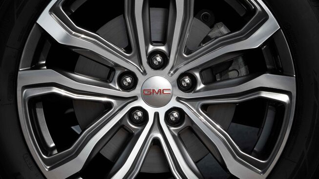 2021 GMC Terrain Denali Small Luxury SUV Wheels Close Up