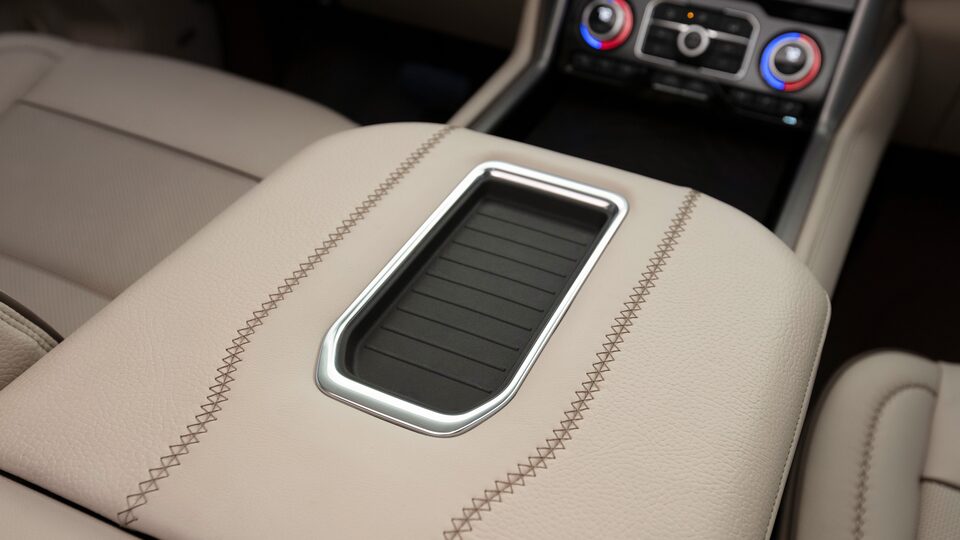 Interior Features 2021 Gmc Yukon Full Size Suv