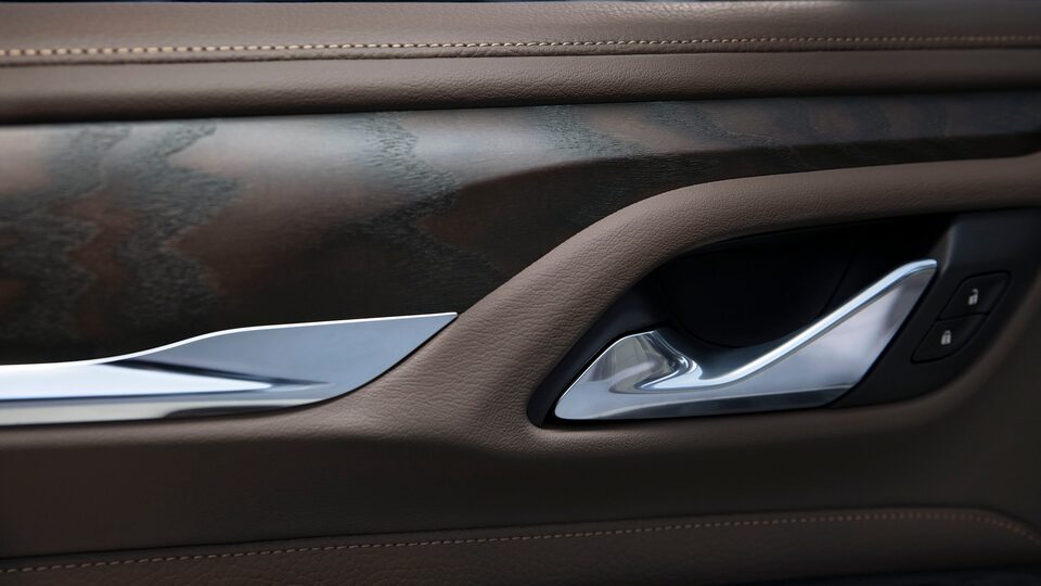 2021 GMC Yukon Full size SUV Interior Wood Siding Detail