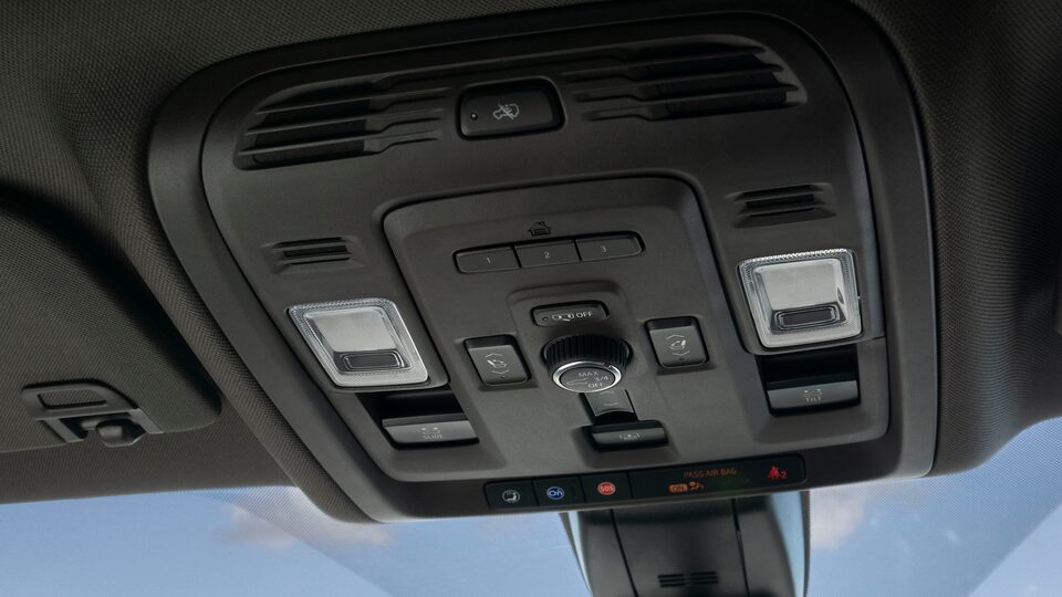 2021 GMC Yukon Full size SUV Vehicle Roof Controls