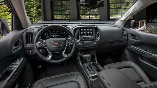 2021 GMC Canyon AT4 Front Dashboard