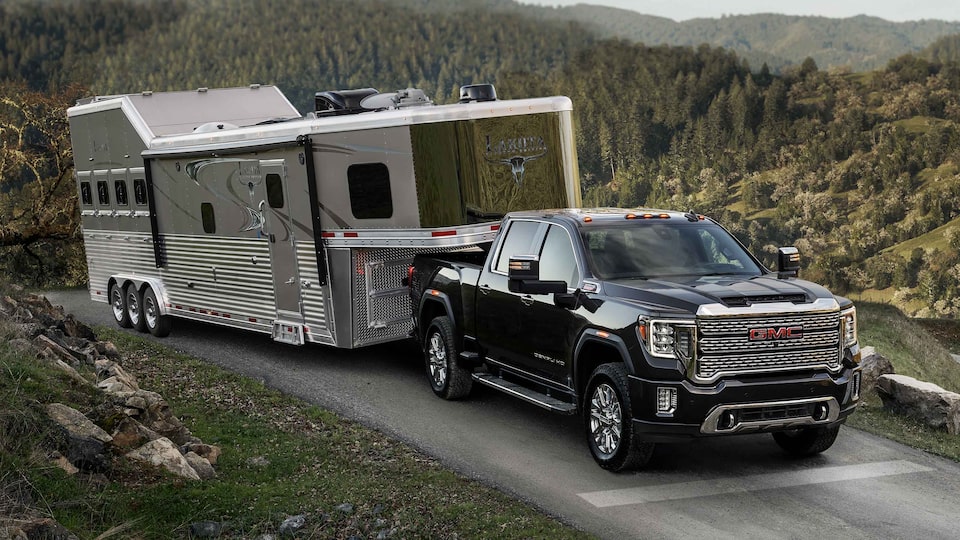 2021 GMC Sierra HD Denali Towing Trailer