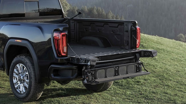 2021 GMC Sierra HD Denali Luxury Heavy Duty Truck tailgate open