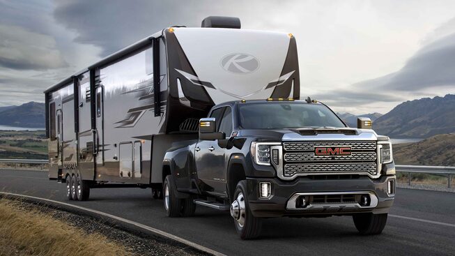 2021 GMC Sierra HD Denali Luxury Heavy Duty Truck towing trailer