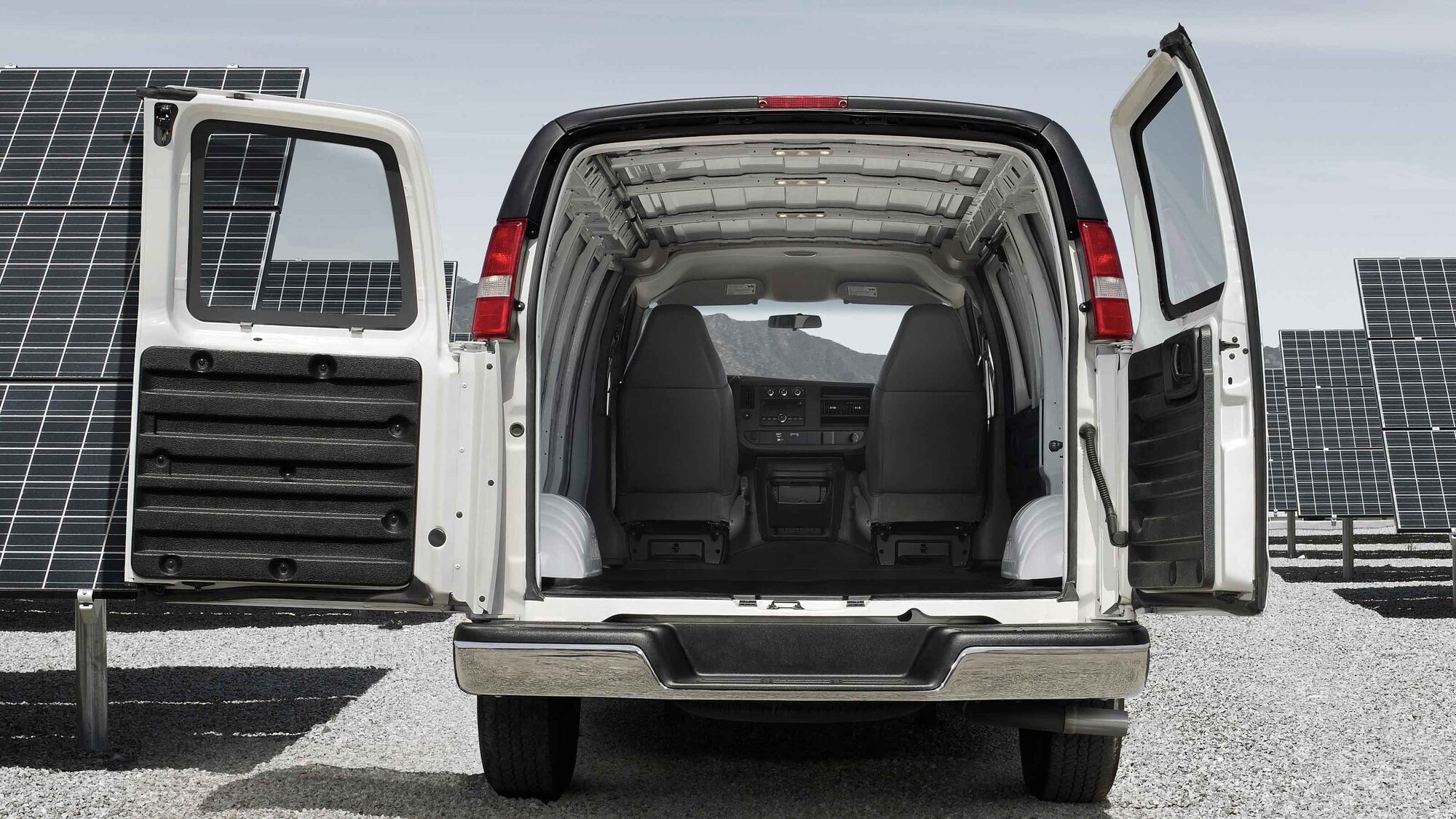 gmc savana build and price