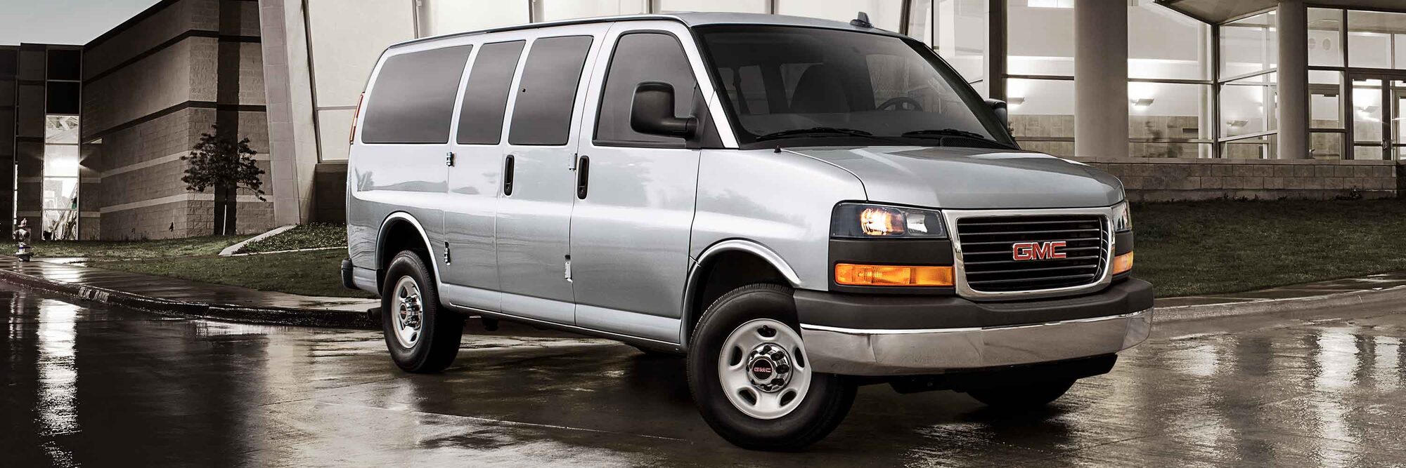 gmc 10 passenger van