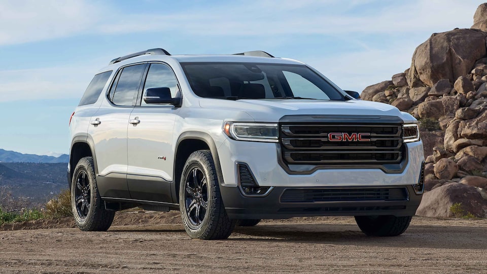 2022 GMC Acadia AT4 Exterior Front Side View