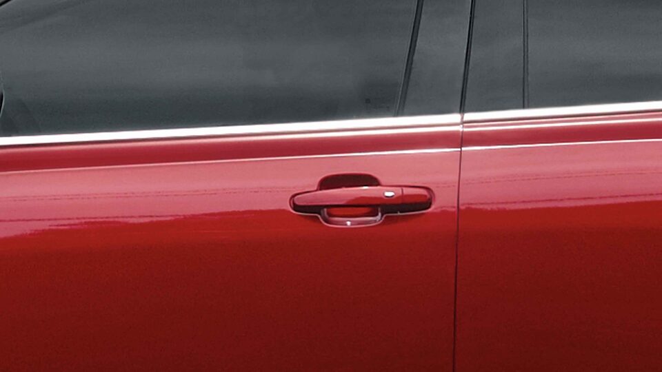 2021 GMC Acadia Mid-Size SUV door handle close up
