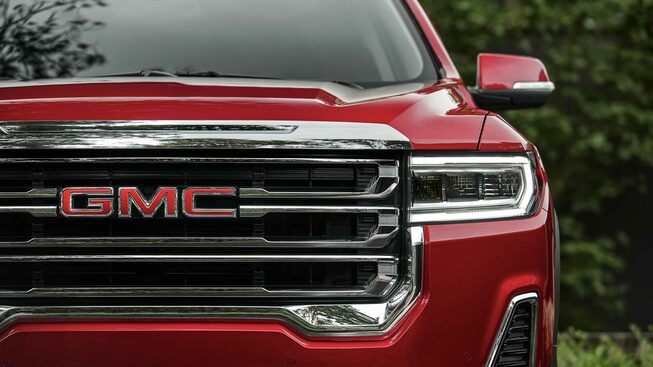 2022 GMC Acadia Mid-Size SUV Exterior Front Grille Close Up