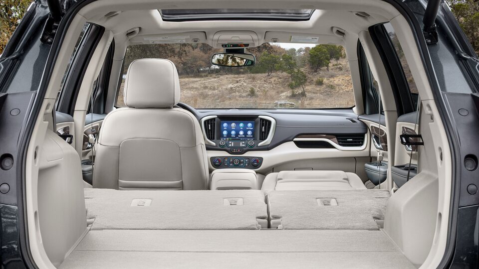 Interior Features | 2022 GMC Terrain | Small SUV