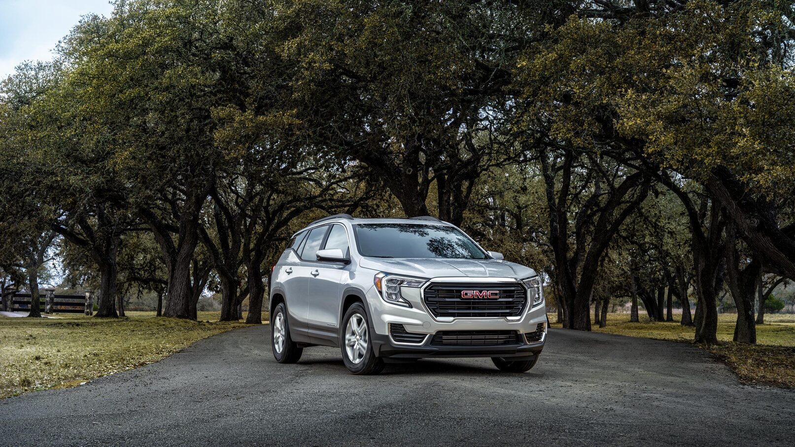2022 GMC Terrain SLE/SLT Small SUV on Road - Front Side View