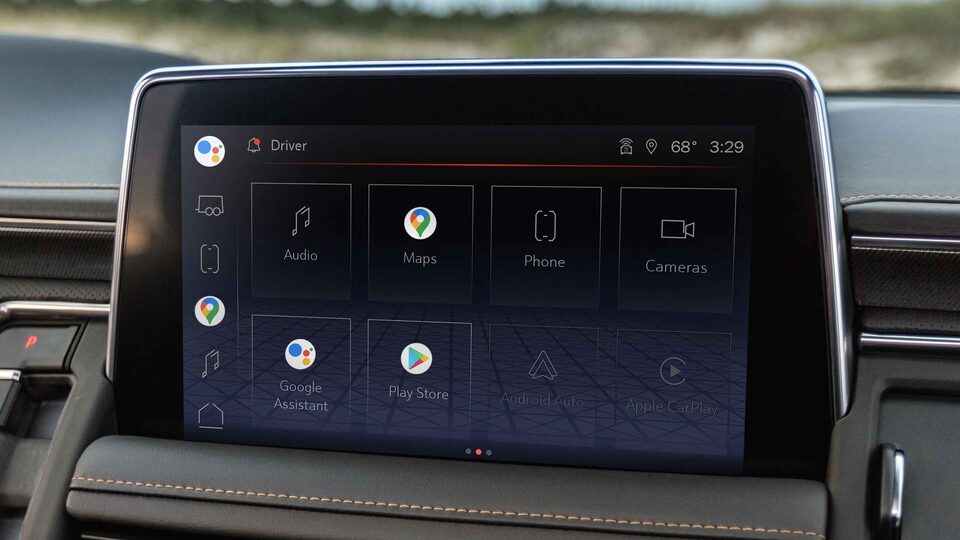 2021 GMC Yukon Full size SUV Interior Header Infotainment System