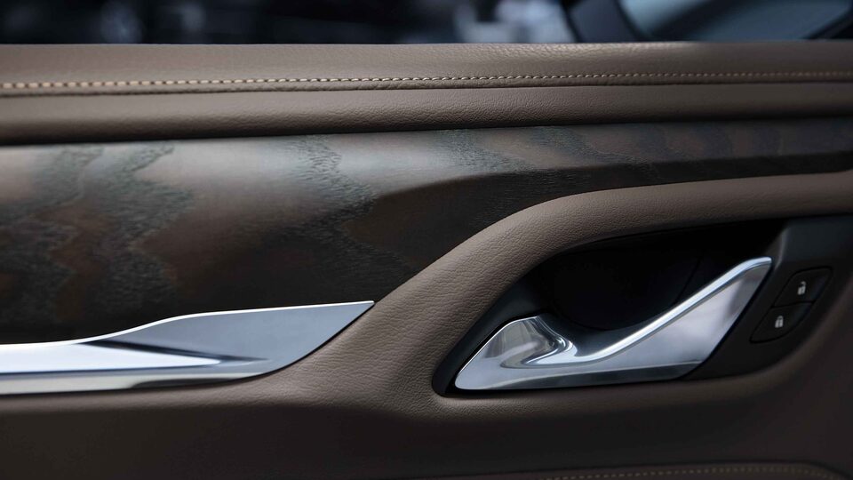 2021 GMC Yukon Full size SUV Interior Wood Siding Detail