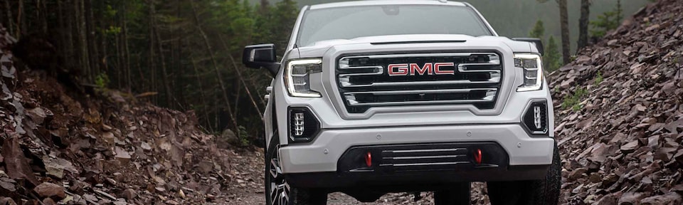 2022 SIERRA 1500 LIMITED AT4 FRONT VIEW