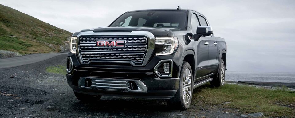 2021 GMC Sierra 1500 Denali Luxury Truck Driver Front Side View