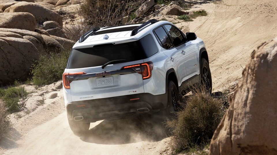 2023 GMC Acadia AT4 Off-road SUV Rear Side View