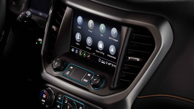 The Stylish Infotainment System on the GMC Acadia AT4