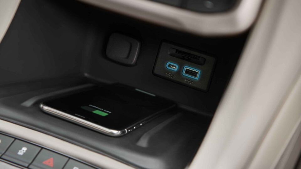 Closeup on the Wireless Charging Pad on the new GMC Acadia Denali 