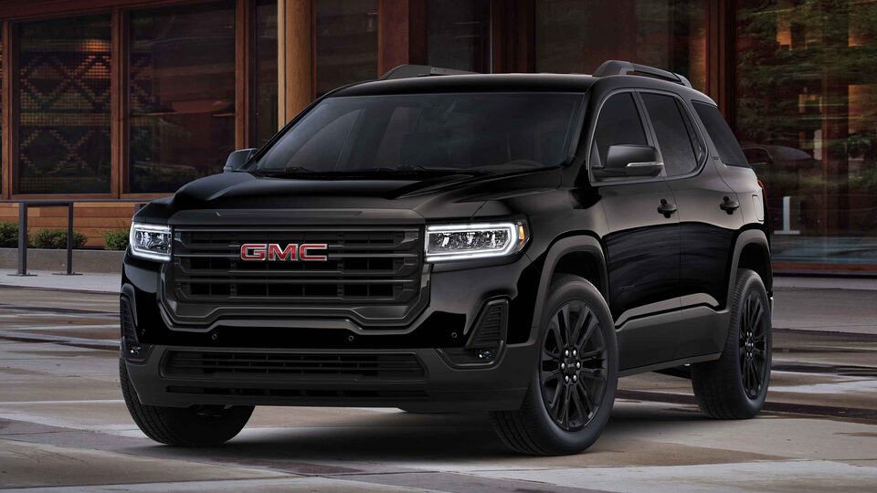 2023 GMC Acadia Elevation Edition front side view