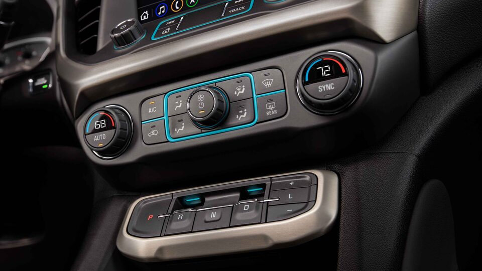 2023 GMC Acadia Mid-Size SUV Interior Climate Control View