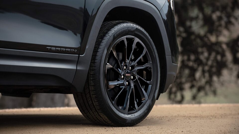 Closeup on Rims and Tires on the Ebony Twilight GMC Terrain SLT
