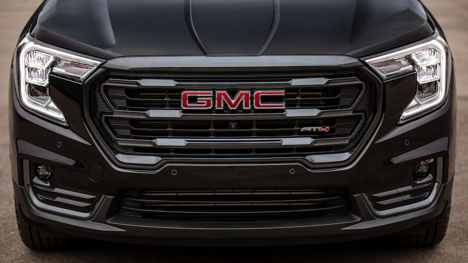 Closeup on the Premium Grill of the GMC Terrain AT4